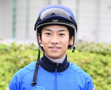 週末お役立ち特注ジョッキー 荻野極騎手