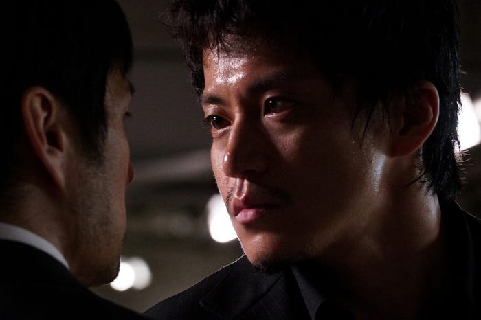 小栗旬/「CRISIS」第5話より(C)関西テレビ