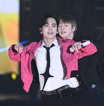 SHINee 新譜のティザーにキーが登場 活動自粛から約6カ月ぶりに復帰