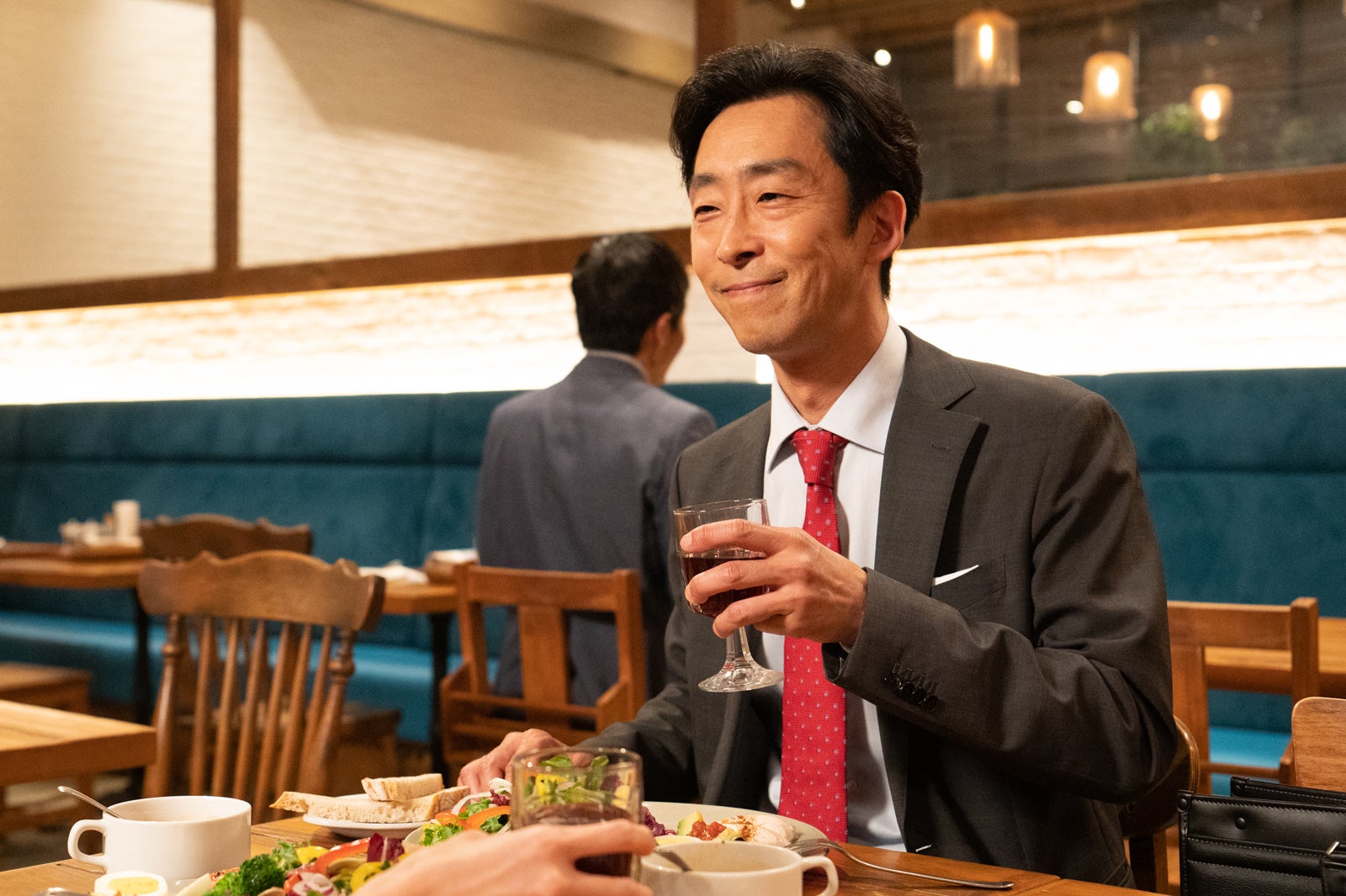 北村有起哉「ケイジとケンジ、時々ハンジ。」第8話より（C）テレビ朝日