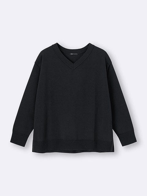 GUのオーバーサイズVネックニットプルオーバー