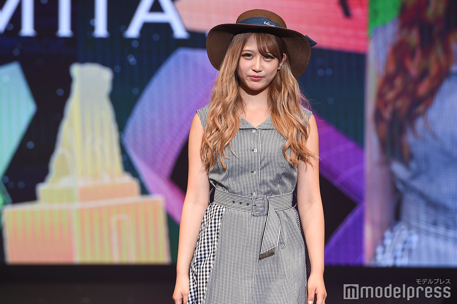 （C）モデルプレス