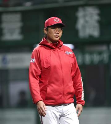 広島・新井監督 スタメン落ちの小園について「ベンチから野球を見て、1回リセットして」と説明 ビジター未勝利には「粘り強くやっていきたい」【一問一答】