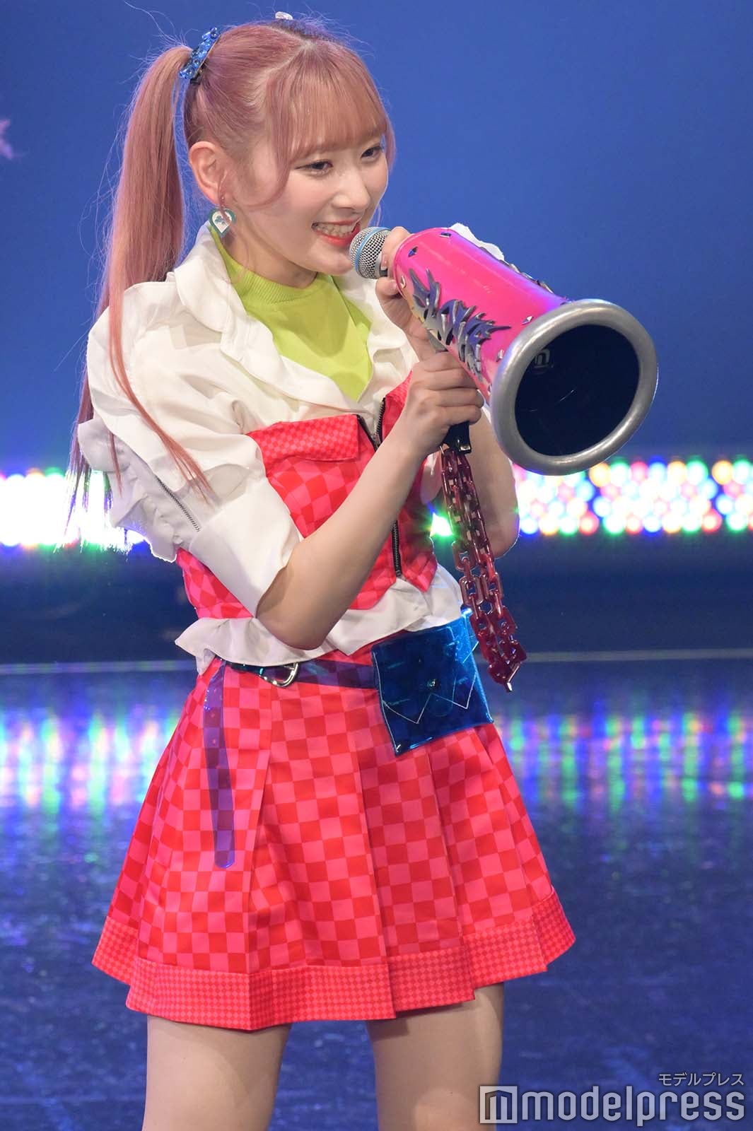 =LOVE （C）モデルプレス