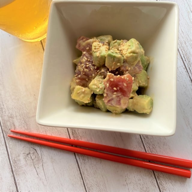 マグロとアボカド