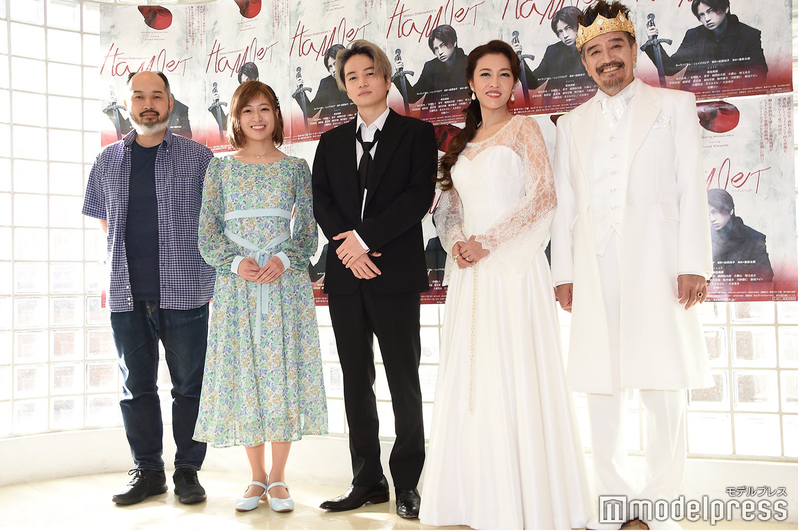 （左から）森新太郎氏、南沢奈央、菊池風磨、安蘭けい、大谷亮介（C）モデルプレス