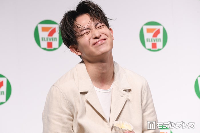 綱啓永、体型維持のために制限も「本当は毎食食べたい」ものとは？2026年挑戦したいことはギター