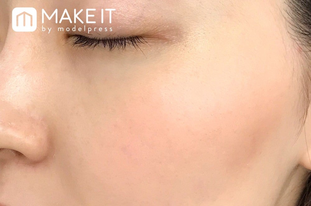 RMK／ストーンブロッサム ブラッシュ／02 カメオピーチ 使用 (C)メイクイット