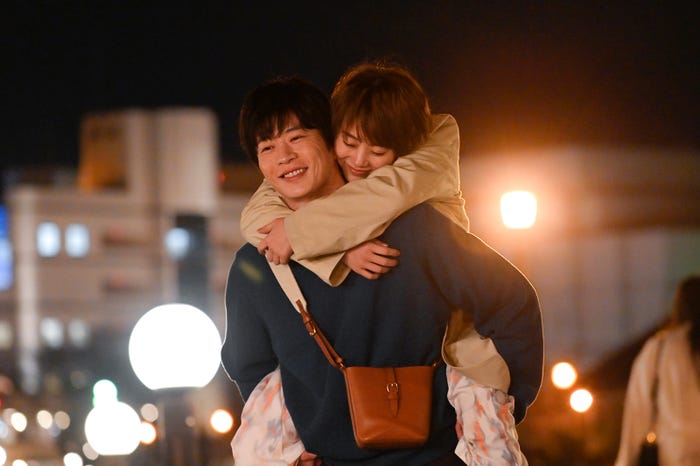 田中圭、高畑充希「unknown」第1話より(C)テレビ朝日