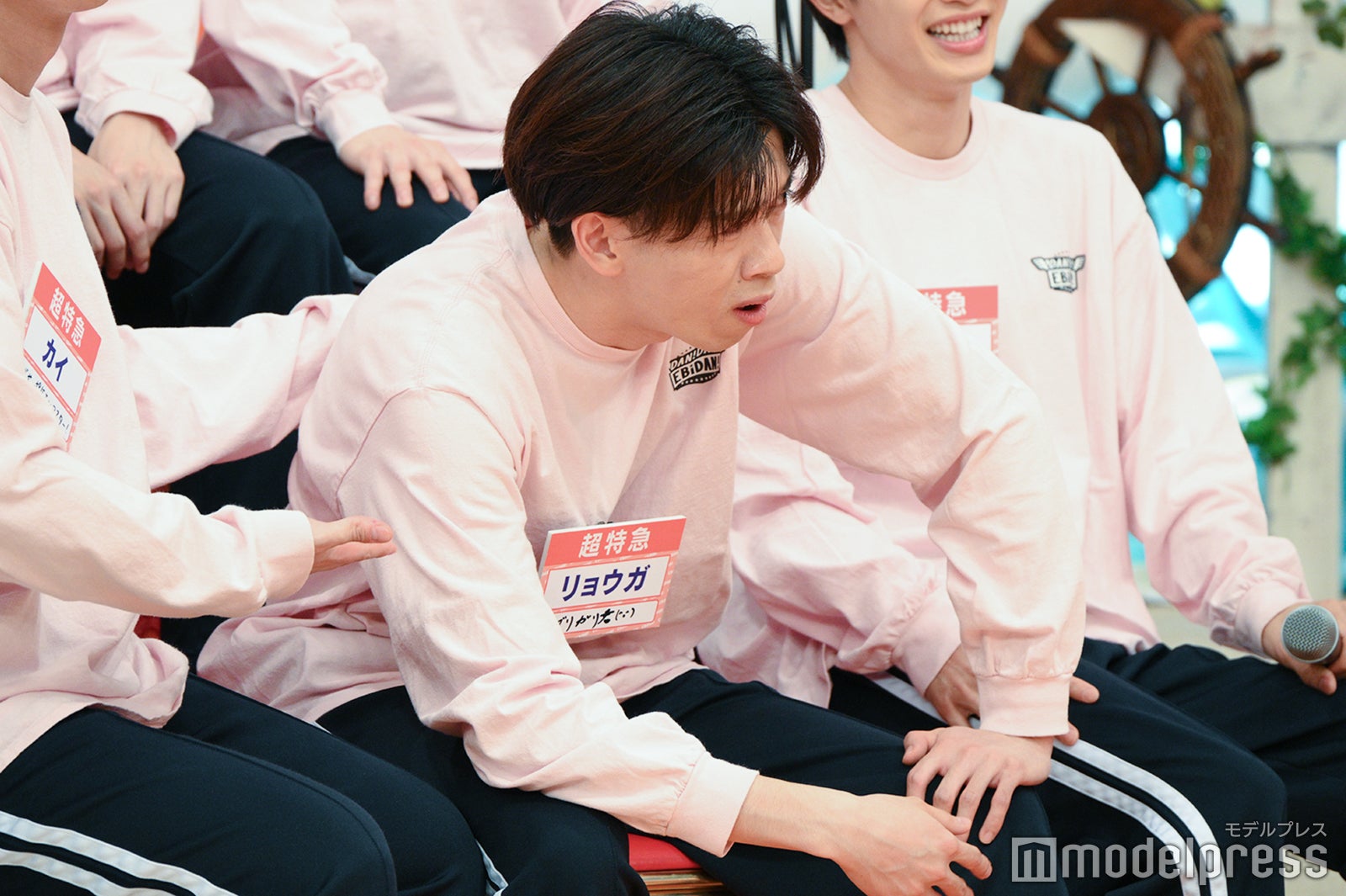 TETTAからの宣戦布告を検討するリョウガ（C）モデルプレス