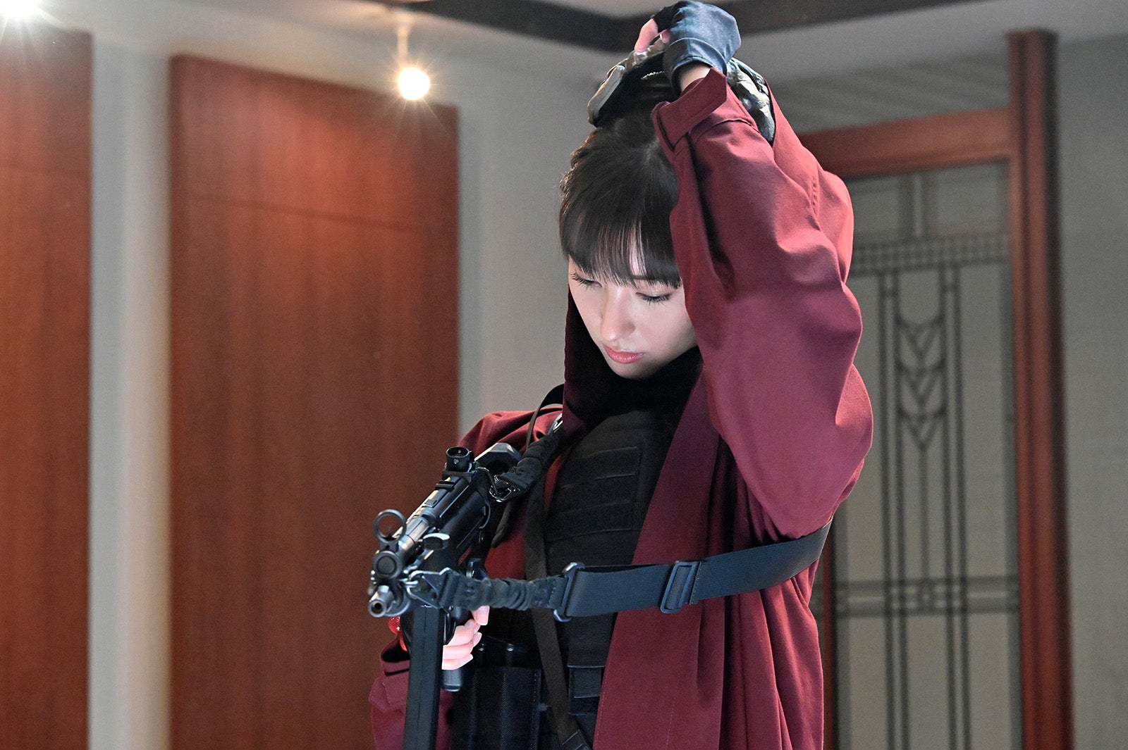 宮本茉由「新空港占拠」第1話より（C）日本テレビ