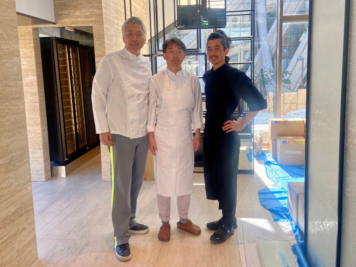 左から成田シェフ、笹川シェフ、山内シェフ