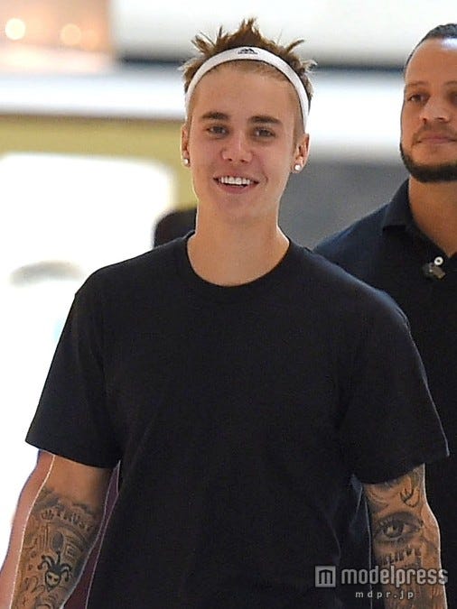 カメラにも笑顔。FameFlynet Pictures/Zeta Image