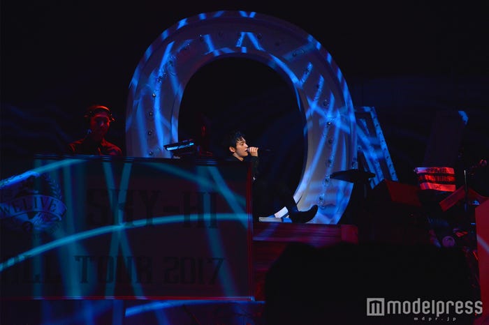 SKY-HI (C)モデルプレス