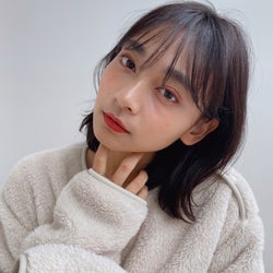 ミディアムヘアってハネやすい長さ そのハネを生かすおしゃれアレンジ6 ミディアムヘアってハネやすい長さ そのハネを生かすおしゃれアレンジ6