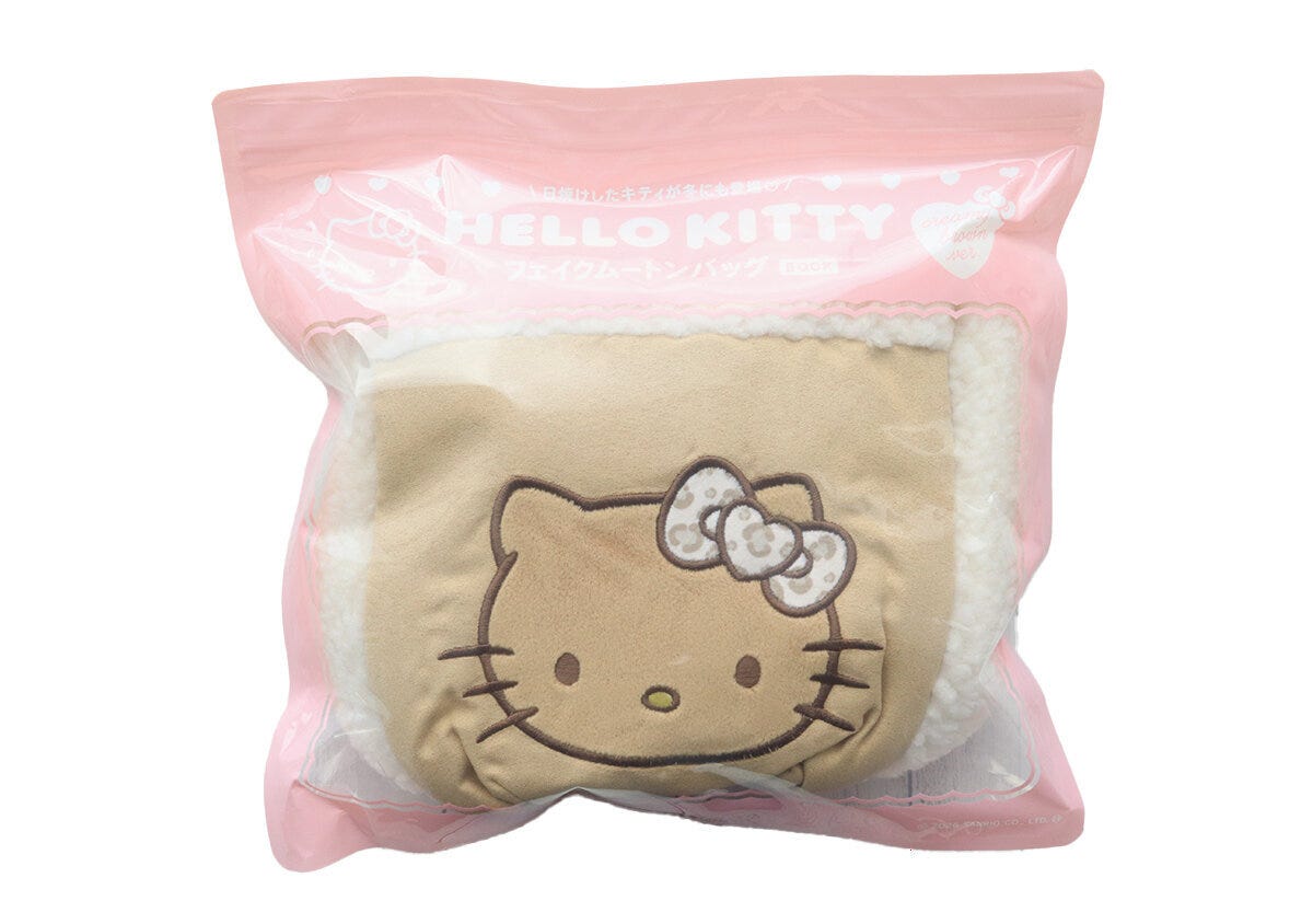 宝島社ムック付録のハローキティのフェイクムートンバッグcreamy