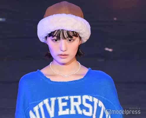 鶴嶋乃愛、美鎖骨輝く 鮮やかなフェスファッション<TGC フェス 山梨 2023>