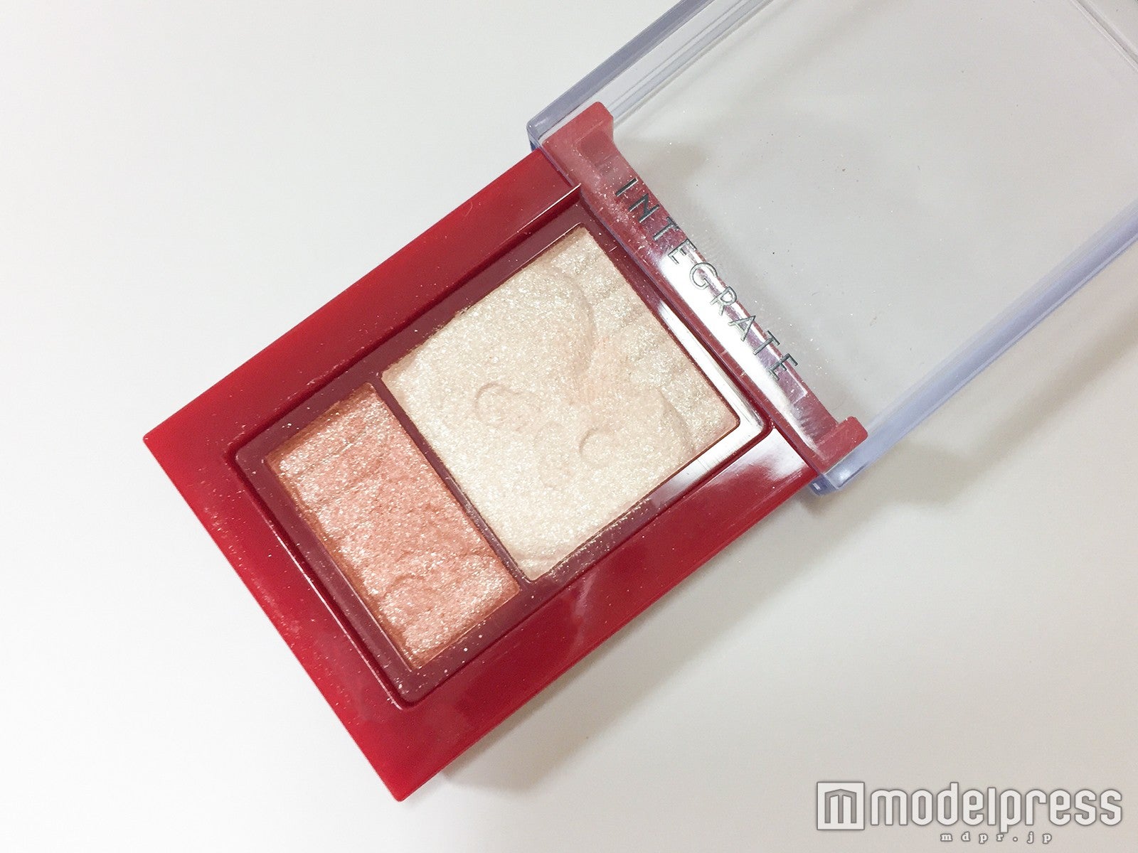 【INTEGRATE】「ワイドルックアイズ“OR275”」／写真：Cecil Inoue（C）モデルプレス