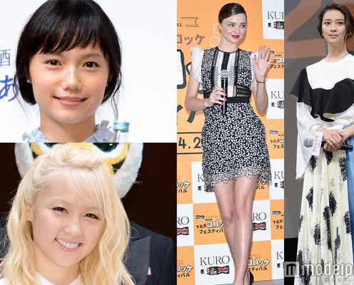 武井咲のアシメドレス、宮崎あおいの“なんちゃってボブ”、ミランダのSEXYモノトーン、Dream Amiの金髪アレンジ<注目のファッション&ヘアメイク>