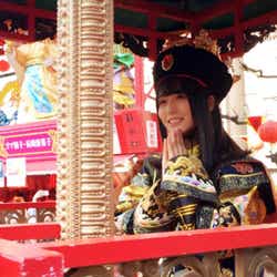 モデルプレス - 欅坂46長濱ねる凱旋フィーバー“皇帝パレード”で皇后に