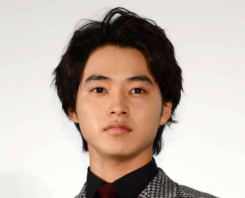 山崎賢人、変装しても隠しきれないイケメンオーラ?無邪気な言動に反響殺到