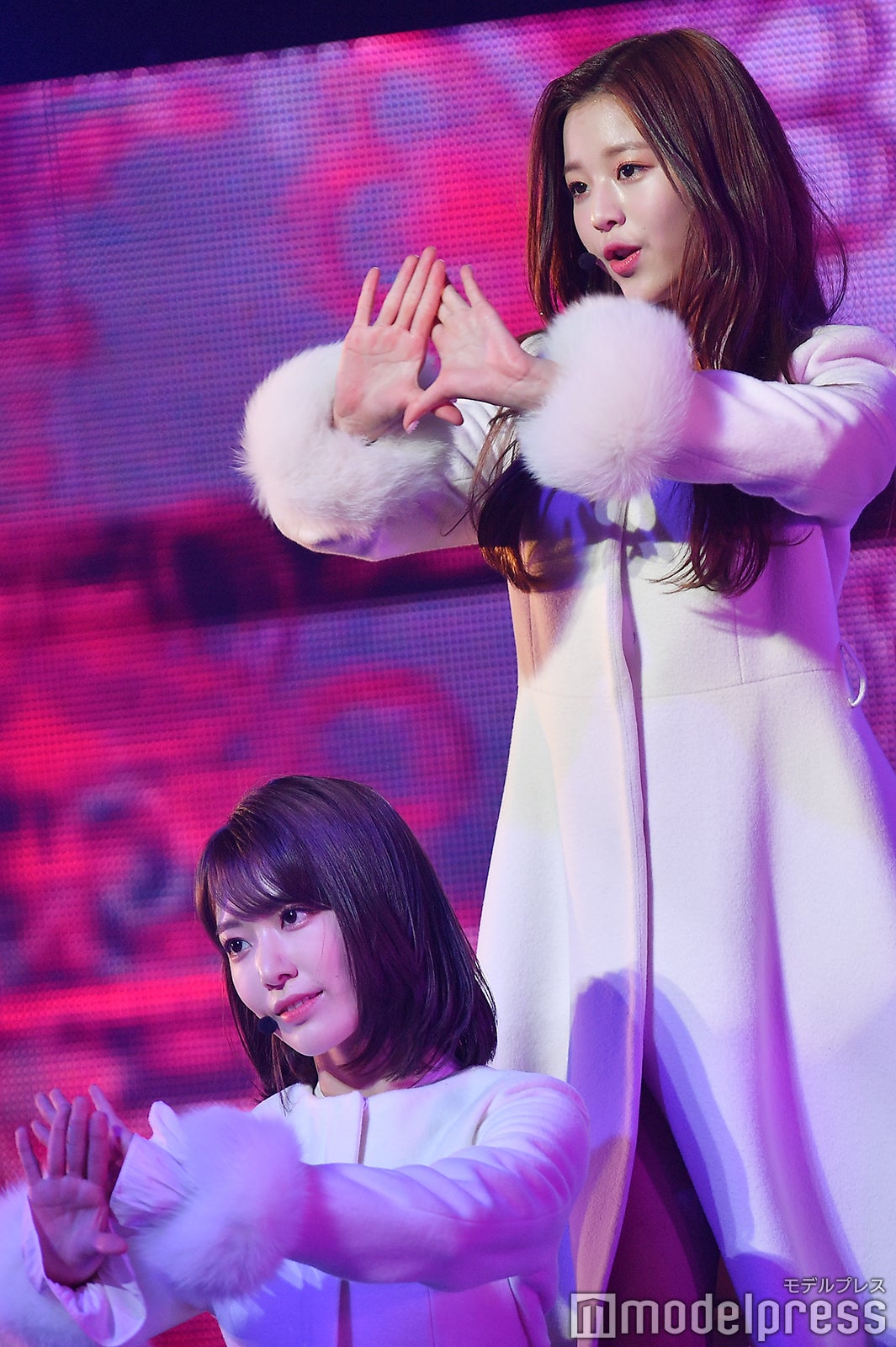 宮脇咲良、チャン・ウォニョン （C）モデルプレス