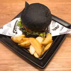 『バットマン』ハンバーガー¥1,000 (提供画像)