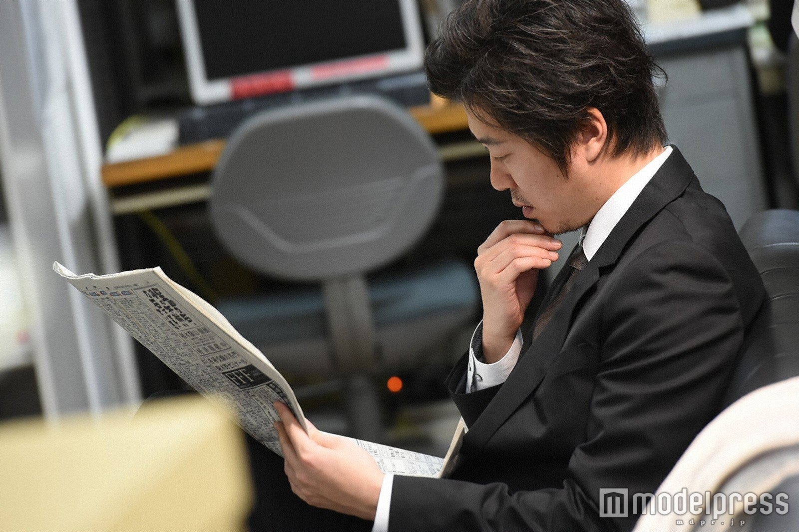 新井浩文「毒島ゆり子のせきらら日記」第4話・場面カット（C）TBS