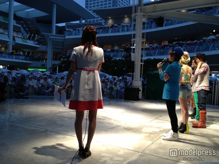 AAA「Love Is In The Air」リリースイベントの模様