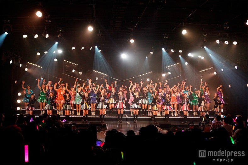 4周年記念特別公演の様子（C）AKS
