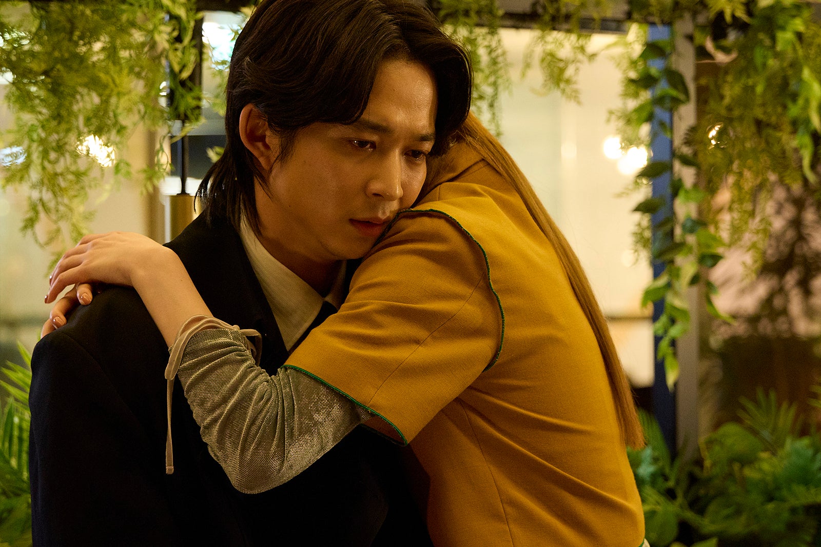 鈴木仁「復讐カレシ～溺愛社長の顔にはウラがある～」第7話（C）「復讐カレシ～溺愛社長の顔にはウラがある～」製作委員会・MBS