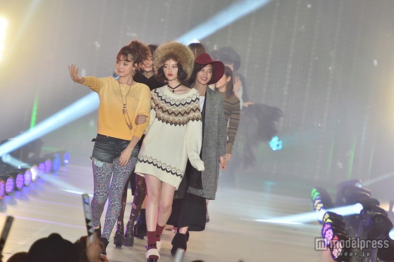 八木アリサ、玉城ティナ