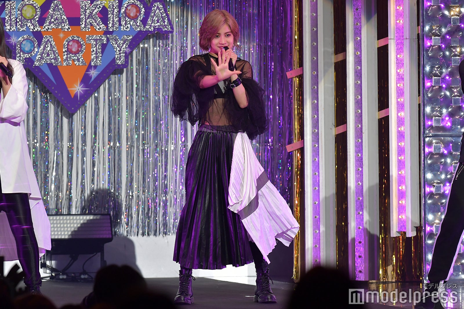 lol （C）モデルプレス