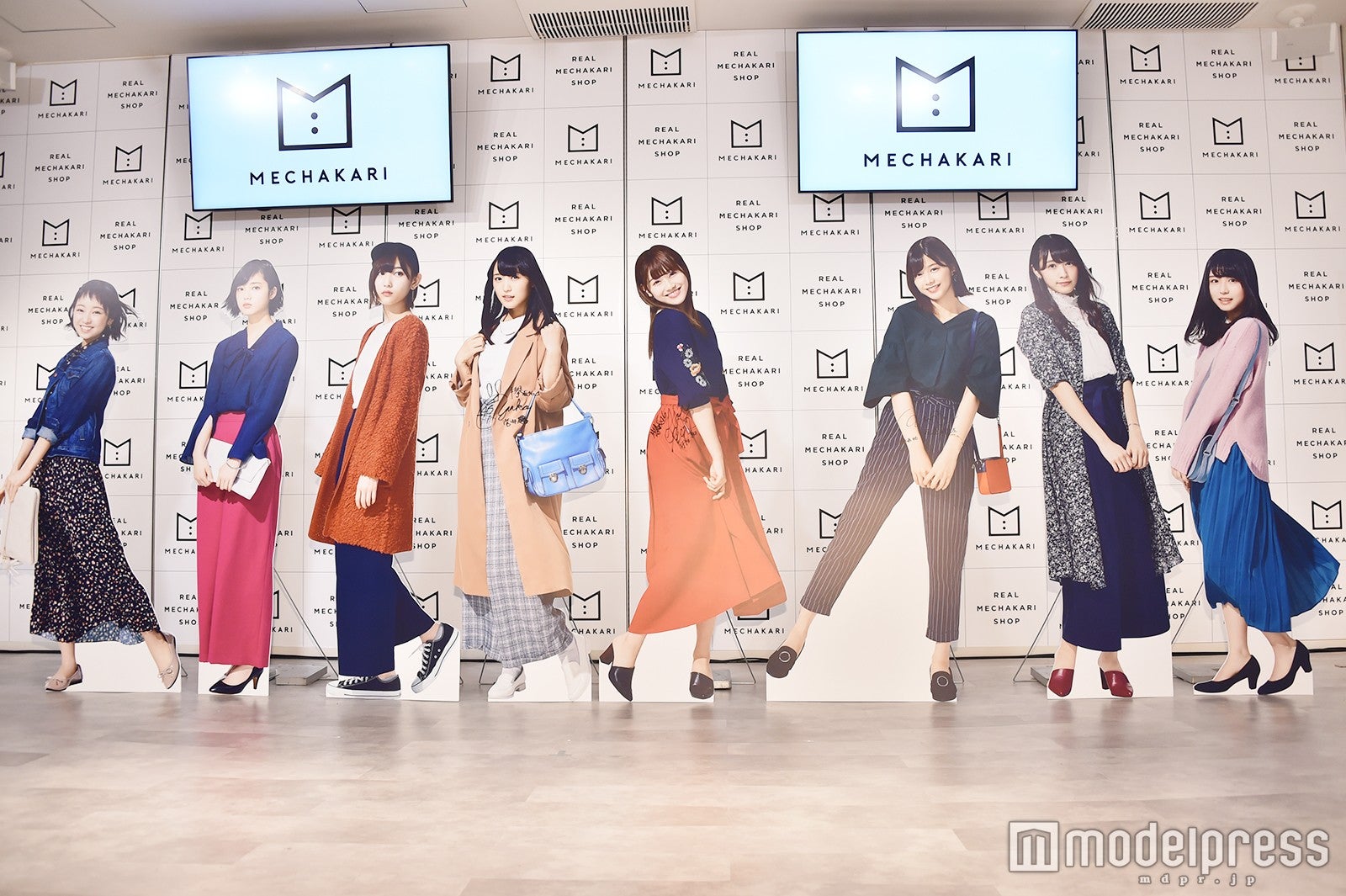 メンバー等身大パネル （C）モデルプレス