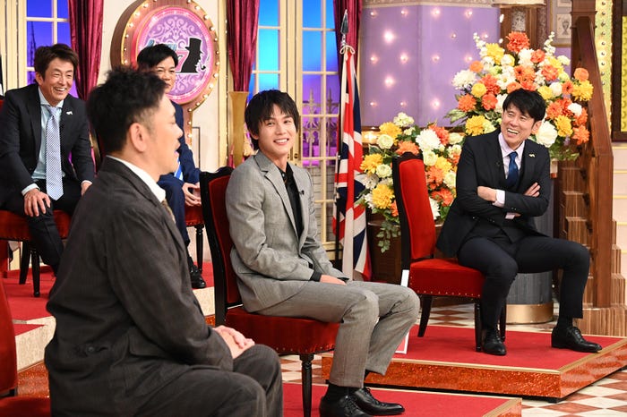 ゲストで登場する俳優・中川大志(写真中央)(C)日本テレビ