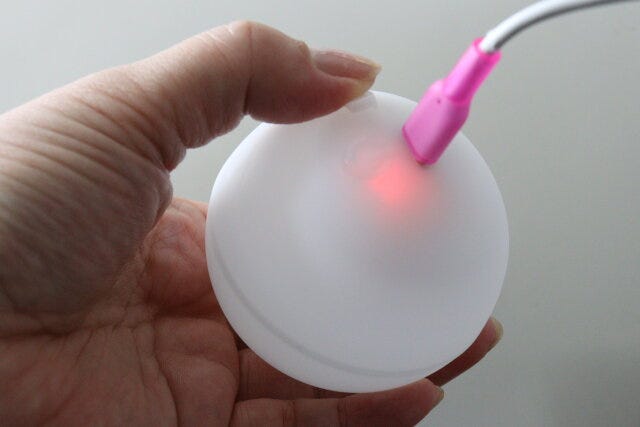 チェンジカラーボール　充電
