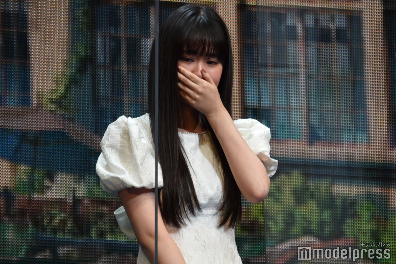 感涙した原菜乃華（C）モデルプレス