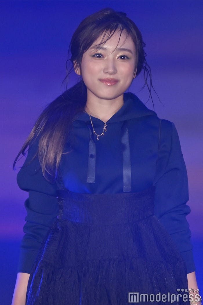 矢吹奈子(C)モデルプレス