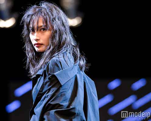 大政絢、台湾初ランウェイは笑顔封印  クールさ際立つ<ASIA FASHION AWARD 2017>