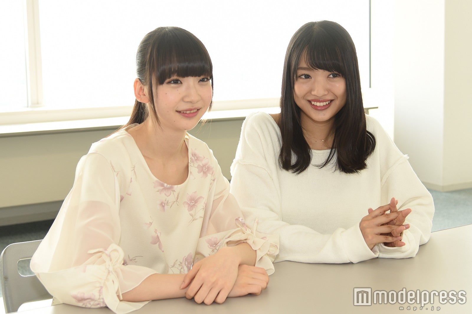 荻野由佳、北原里英（C）モデルプレス