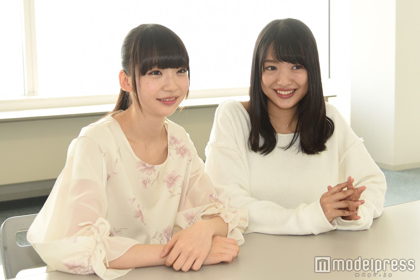 荻野由佳、北原里英(C)モデルプレス