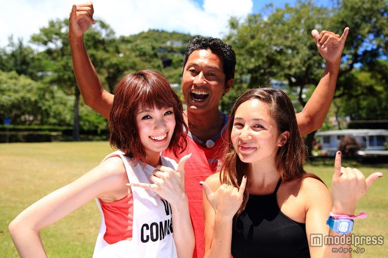 「ハワイに恋して」（BS12ch TwellV）、（左から）南明奈、内野亮、アリッサ