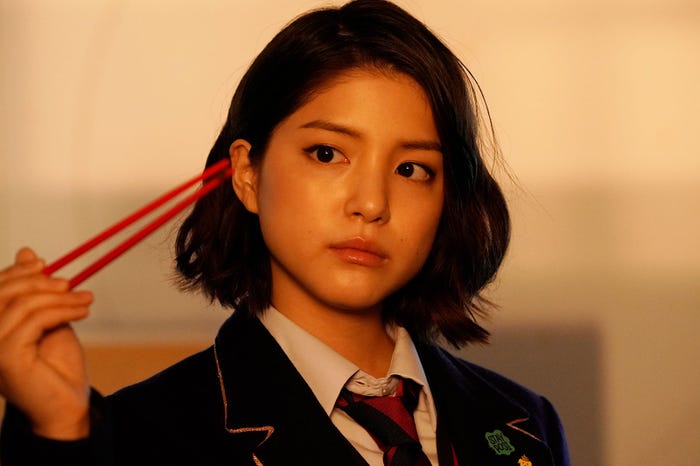 川島海荷(C)Kazuhiko Shimamoto, SHOGAKUKAN/J Storm Inc.