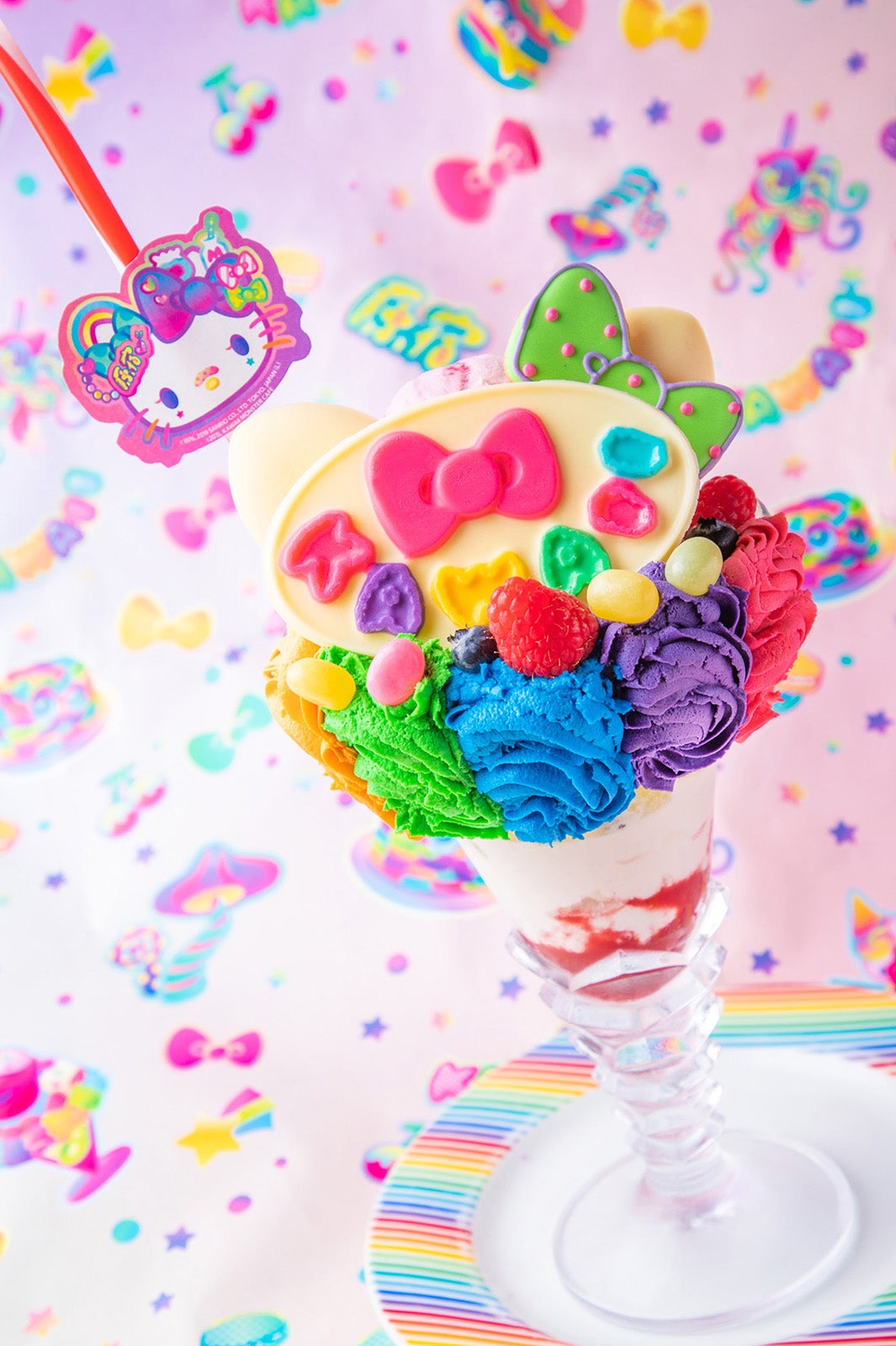 原宿 KAWAII ポイズンパフェ2,480円（税別）／（C）1976, 2019 SANRIO CO.,LTD.APPROVAL NO. S601424 （C）KAWAII MONSTER CAFE