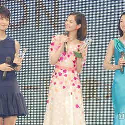 「2012年ベストビューティストアワード」を受賞した、剛力彩芽、水原希子、吉松育美