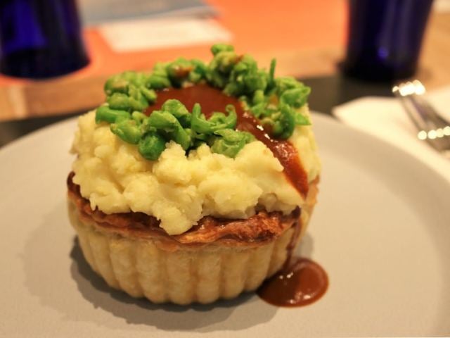 column_e808badb4eaa793ad3952ec25b817a17.