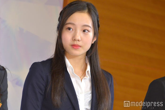 新成人 フィギュア本田真凛 ピンク 緑の振袖ショット公開 可愛すぎる お姫様 と反響 モデルプレス 新成人 フィギュア本田真凛 ピンク 緑の振袖ショット公開 可愛すぎる お姫様 と反響 モデルプレス