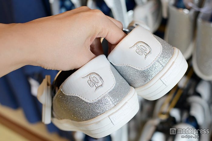 スニーカー/$44.95