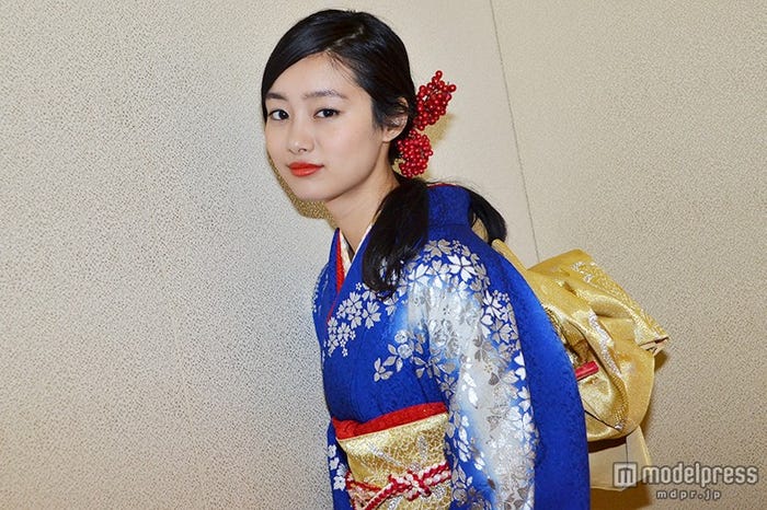 「第37回日本アカデミー賞新人俳優賞」を受賞し、女優としても磨きがかかる