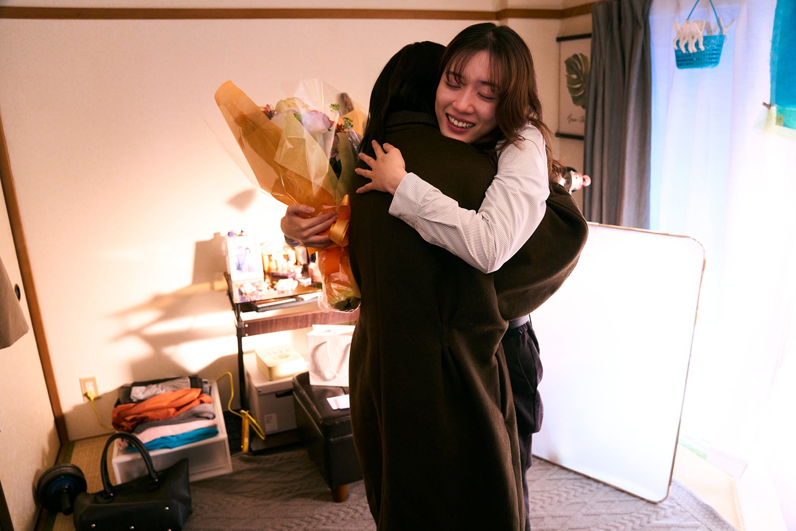 奈緒、永野芽郁（C）2022映画「マイ・ブロークン・マリコ」製作委員会